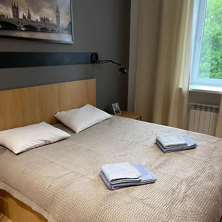 під дубом- Under The Oak Апартаменти