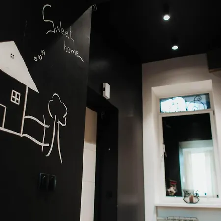 під дубом- Under The Oak Апартаменти Львів