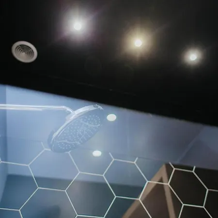 під дубом- Under The Oak Апартаменти *