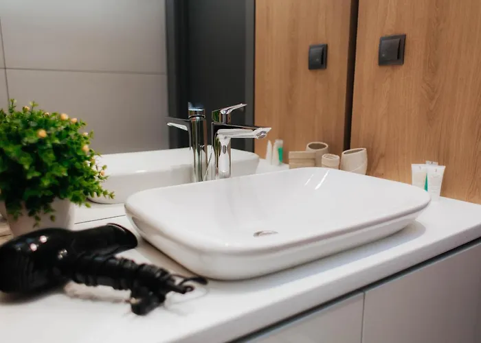 під дубом- Under The Oak