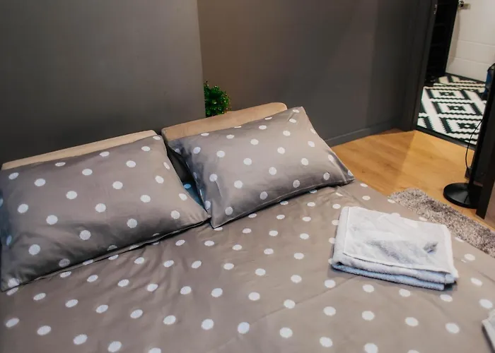 під дубом- Under The Oak *